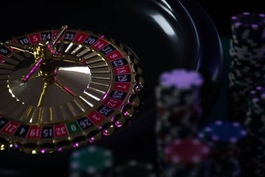 kuy togel Crash mobile interface with bet input and multiplier display